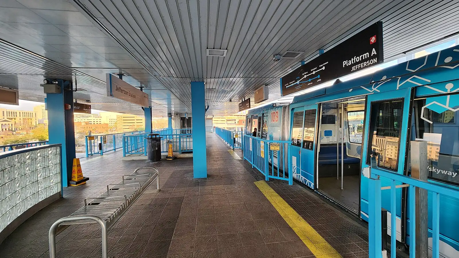 A JTA Skyway train at the Jefferson Station platform in downtown Jacksonville.