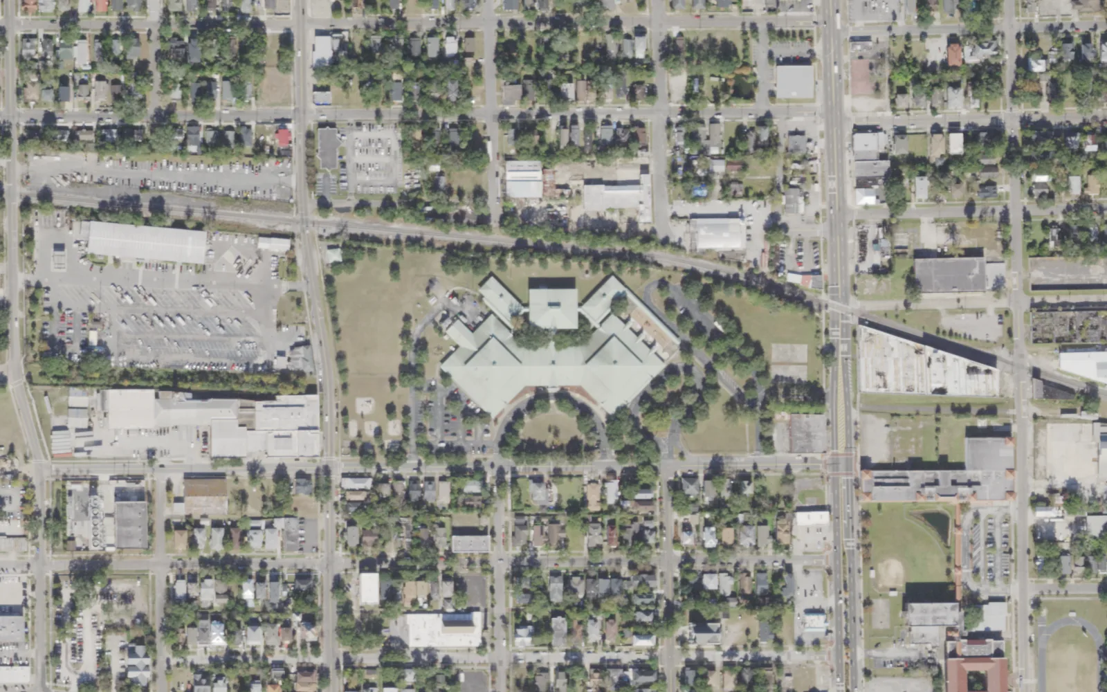 Andrew A. Robinson Elementary's campus (center) and the blocks around it on West 12th Street in Jacksonville, seen from the air
