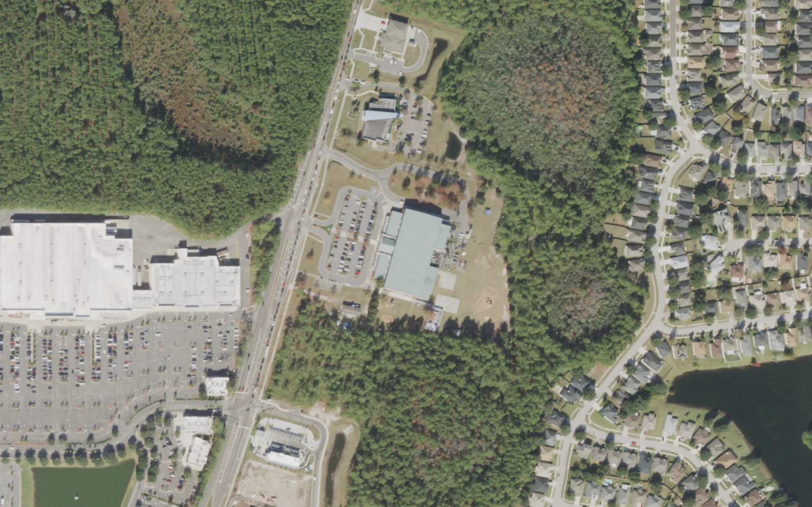 Enterprise Learning Academy's campus (center) and the blocks around it on Old Middleburg Road South in Jacksonville, seen from the air