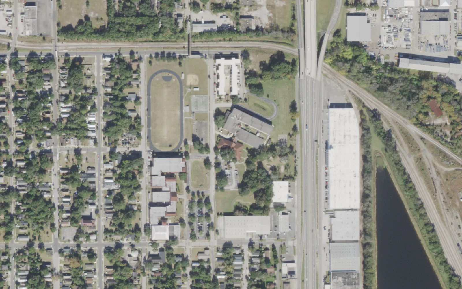 R.L. Brown Gifted and Talented Academy's campus (center) and the blocks around it on Milnor Street in Jacksonville, seen from the air