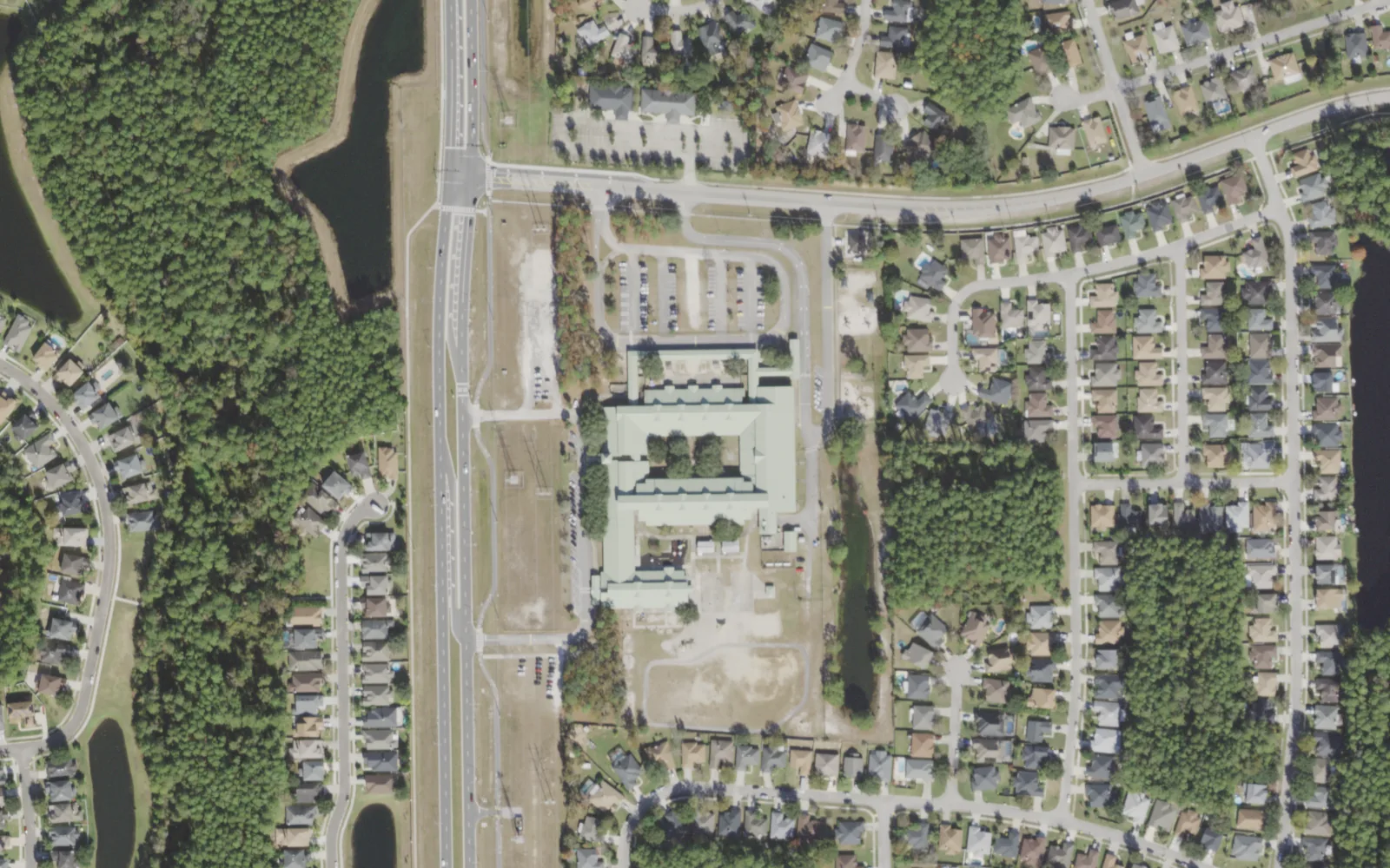 Sabal Palm Elementary's campus (center) and the blocks around it on Kernan Boulevard North in Jacksonville, seen from the air