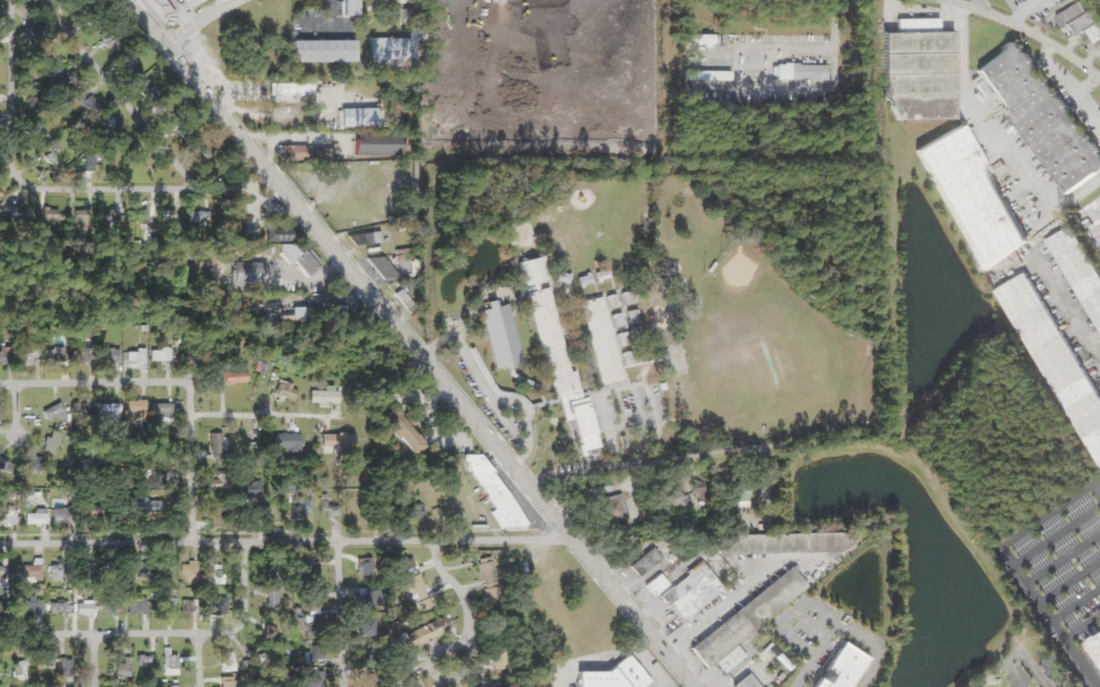 San Jose Elementary's campus (center) and the blocks around it on St. Augustine Road in Jacksonville, seen from the air