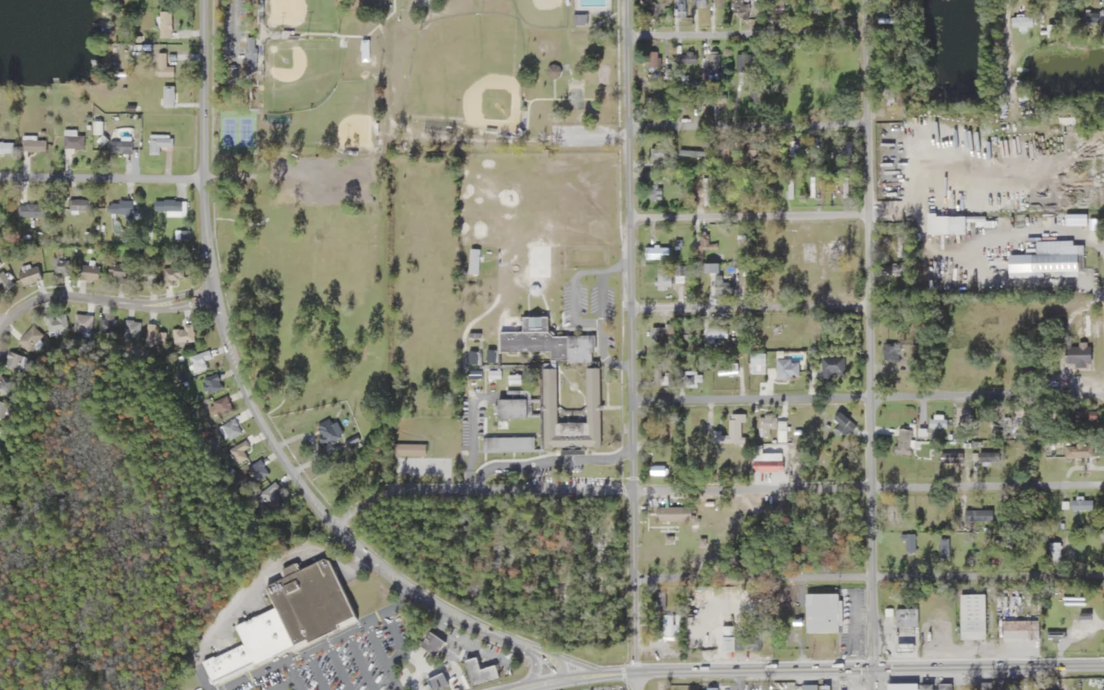 Thomas Jefferson Elementary's campus (center) and the blocks around it on Nevada Street in Jacksonville, seen from the air
